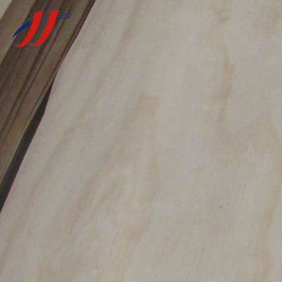 Rotary Cut Nz Radiata Pine Veneer For Radiata Pine Plywood